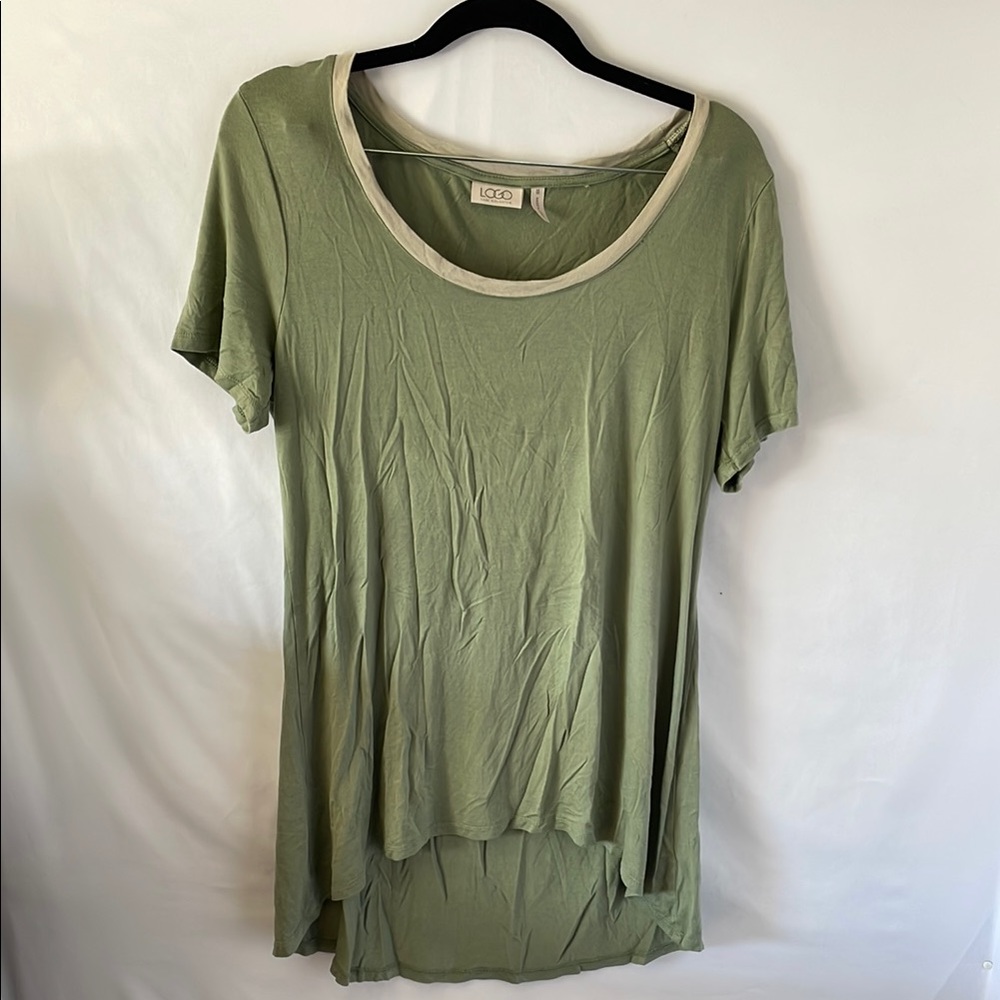 LOGO by Lori Goldstein Green Asymmetrical Short Sleeve T-Shirt‎